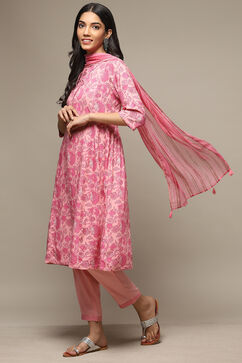 Pink Rayon Gathered Kurta Pants Suit Set image number 5