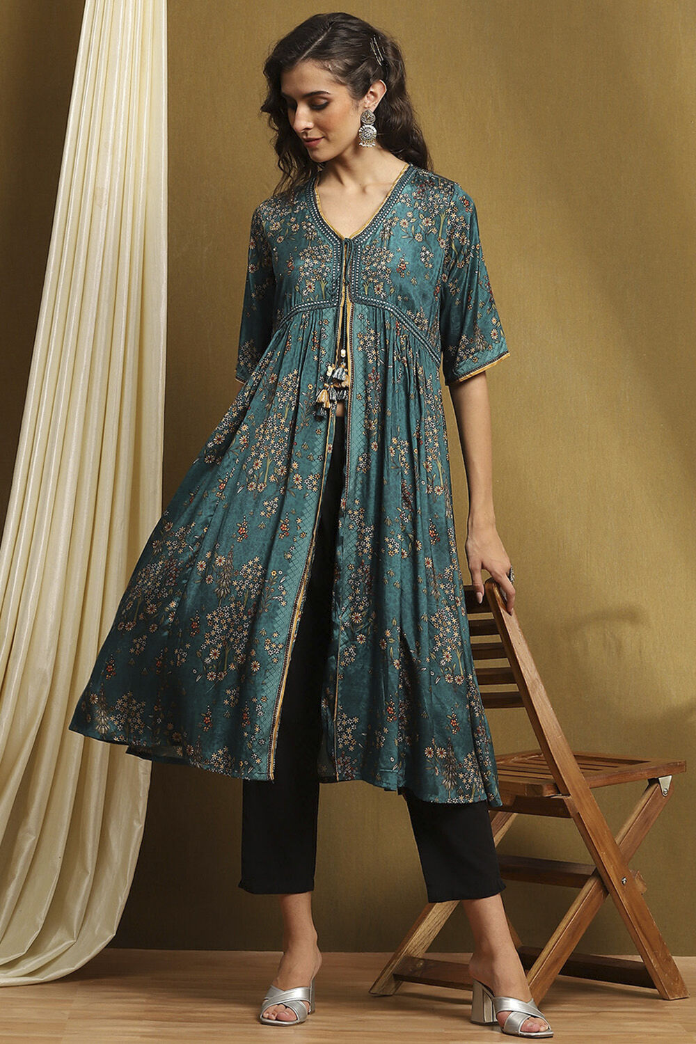 Teal Shantoon Block Printed Festive Flared Kurta image number 0