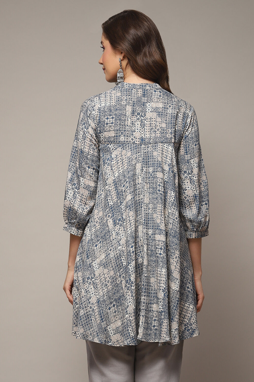 Navy LIVA Printed Kurti image number 2