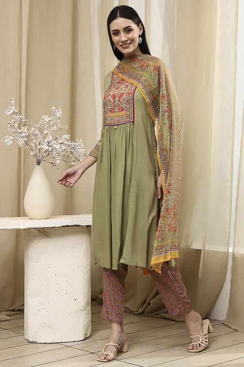 Brown Rayon Viscose Narrow Suit Set image number 3