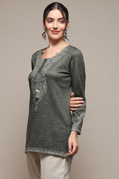 Green Cotton Blend Printed Straight Kurti image number 2