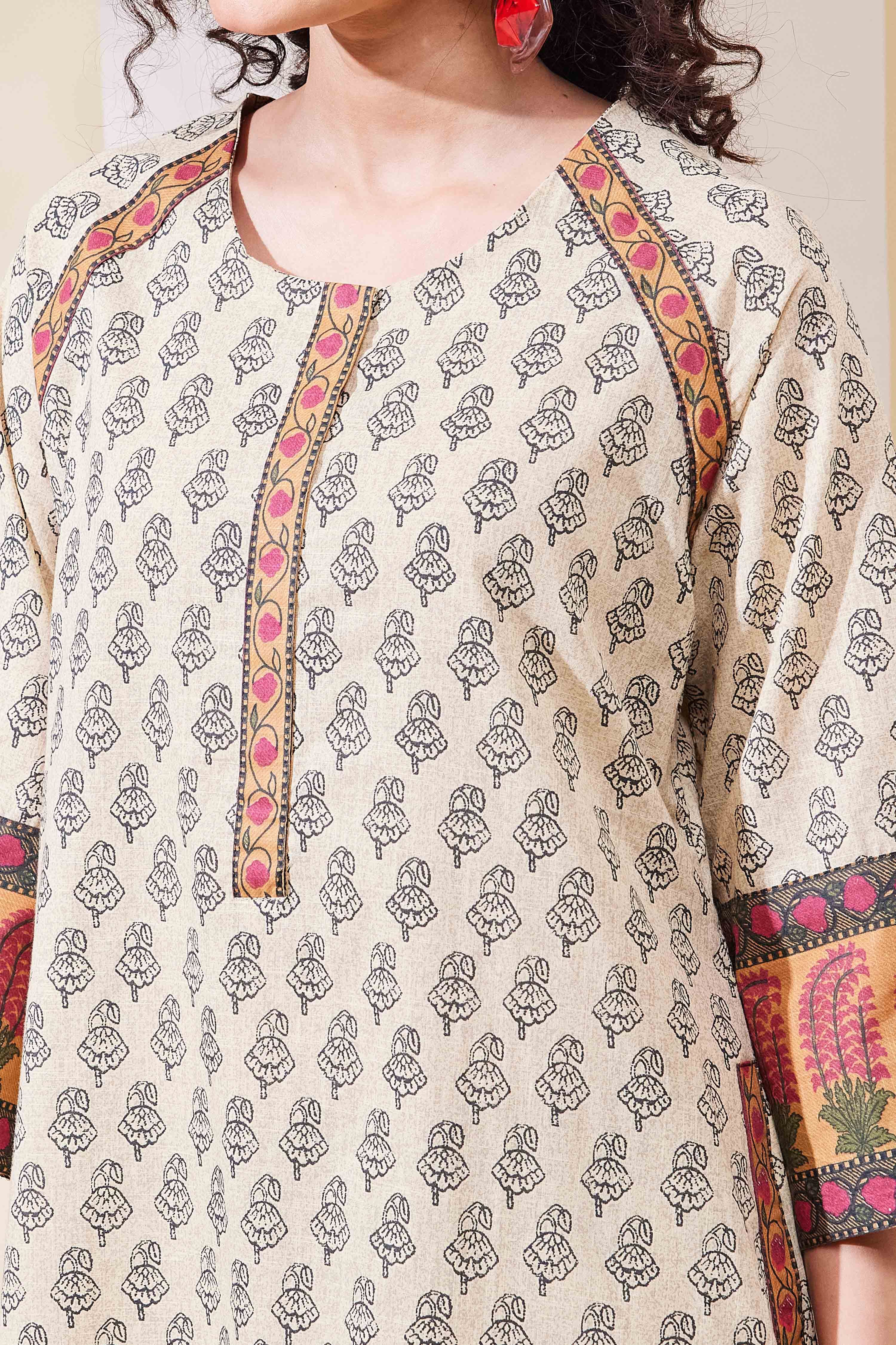 Beige Cotton Straight Suit Set image number 1