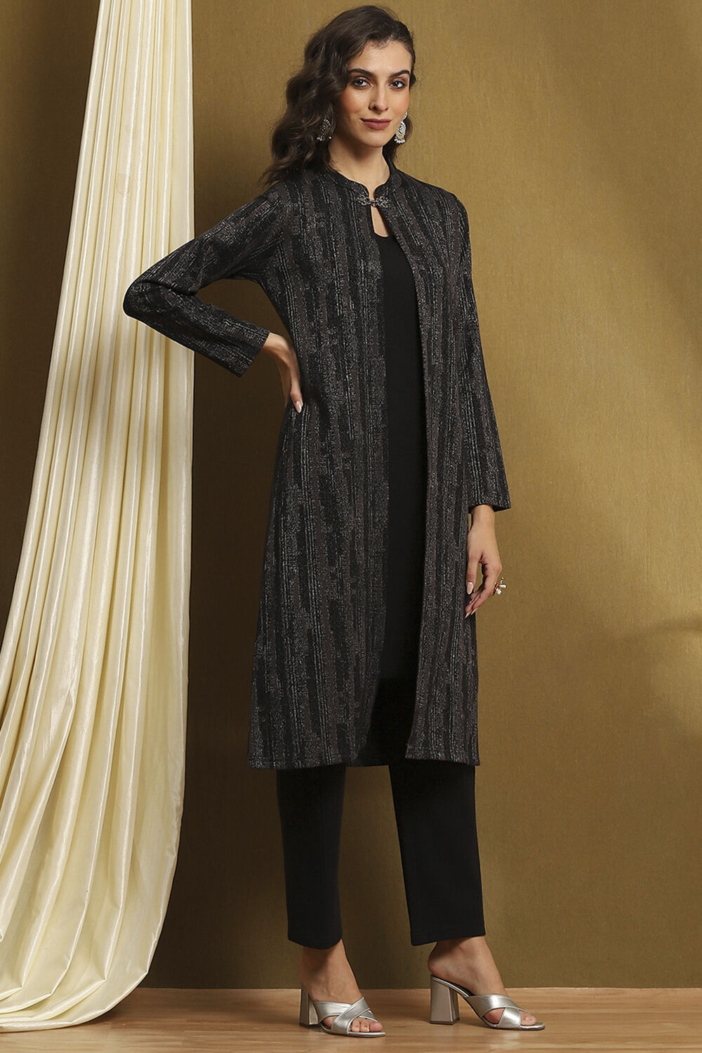 Black Polyester Straight Kurta Pants Set image number 5