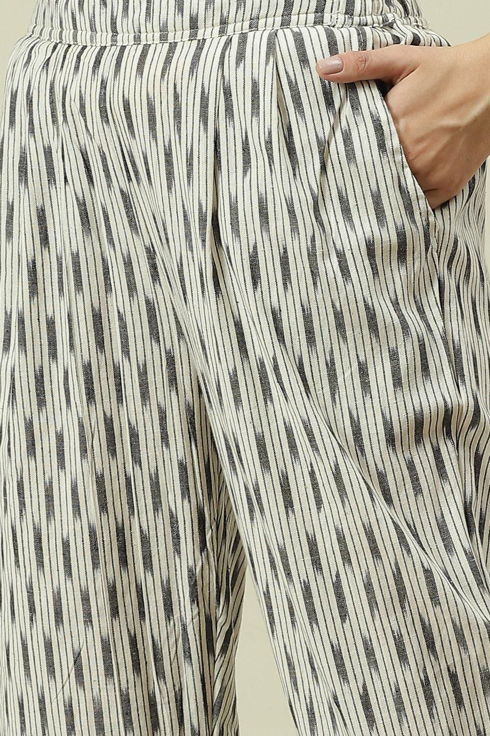 Off White Cotton Narrow Pant image number 1