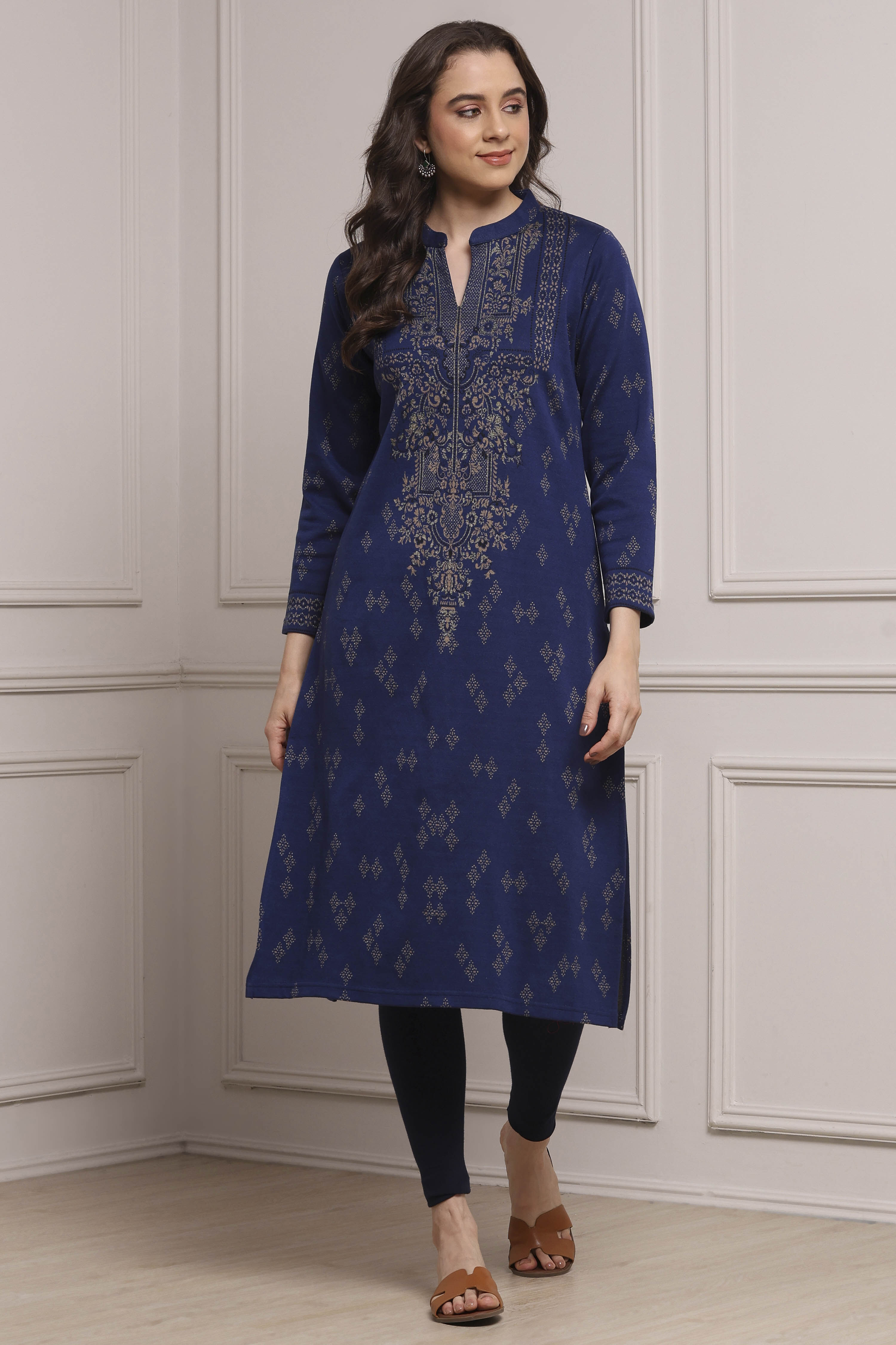 Navy Blue Yarn-Dyed Printed Straight Winter Kurta image number 5