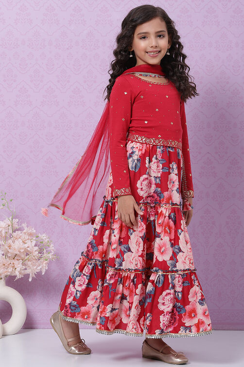 Berry Red Viscose Lehenga Set image number 2