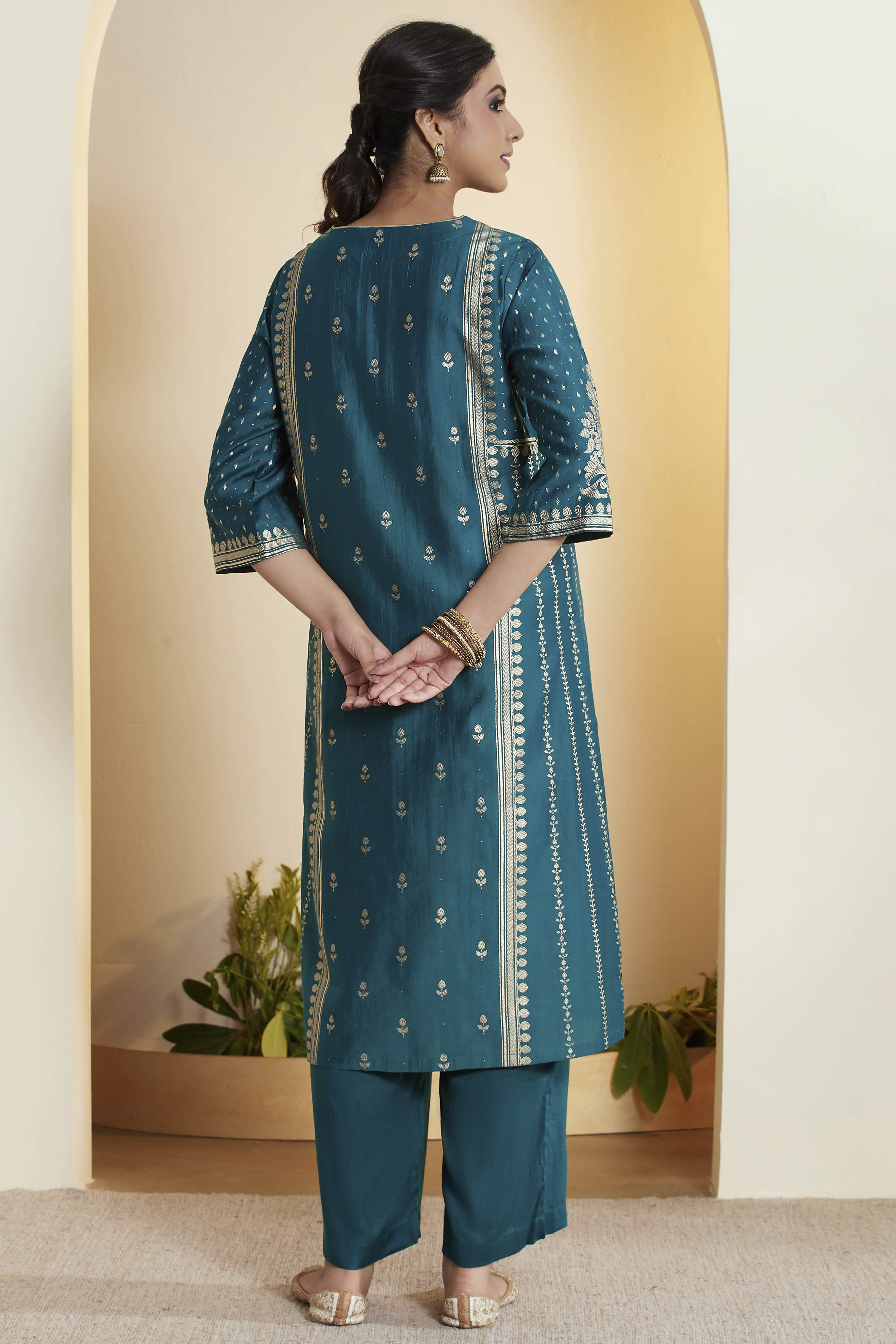 Teal Viscose Blend Embroidered Straight Kurta Set image number 6