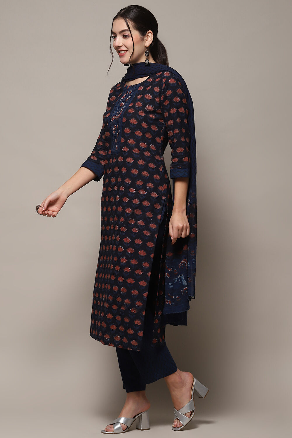 Indigo Cotton Unstitched Suit set image number 5