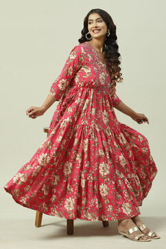 Pink Cotton Tiered Printed Dress image number 5