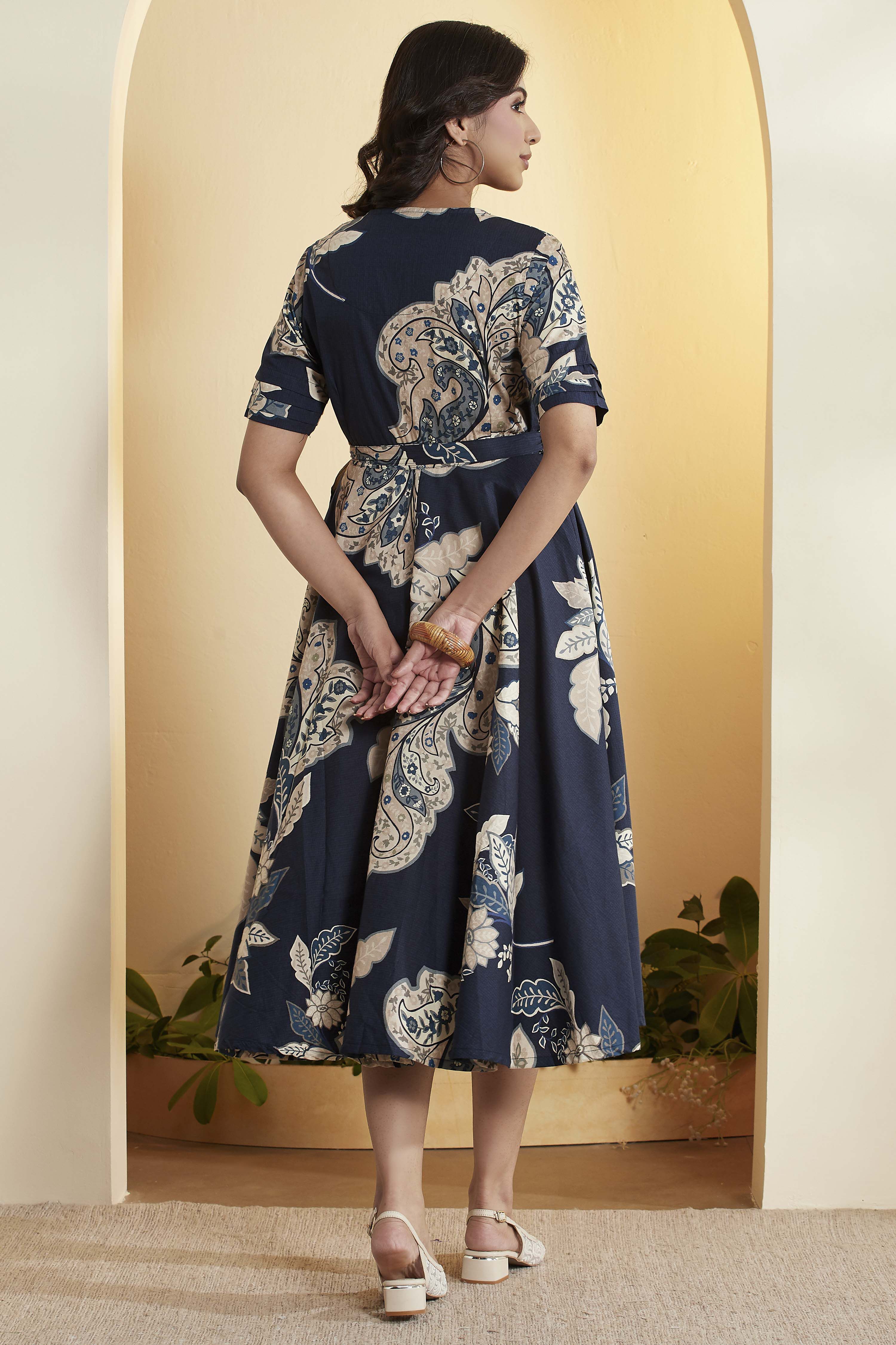 Blue Cotton Asymmetric Dress image number 4