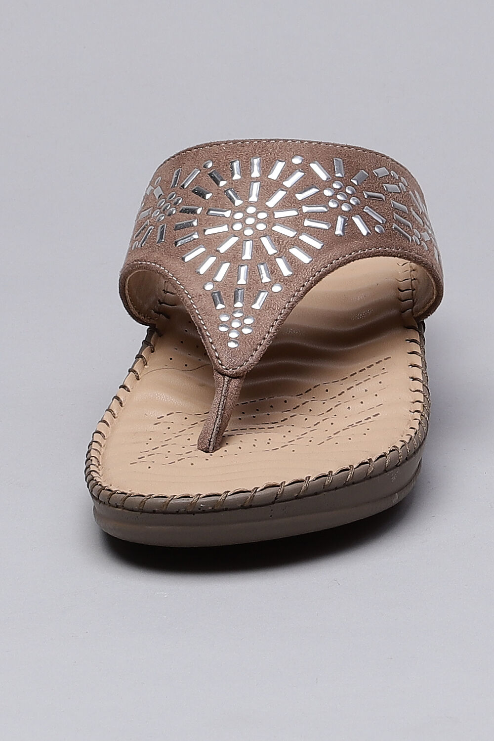 Cream hotsell flip flops