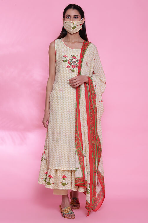 Light Yellow Cotton Double Layered Suit Set image number 6