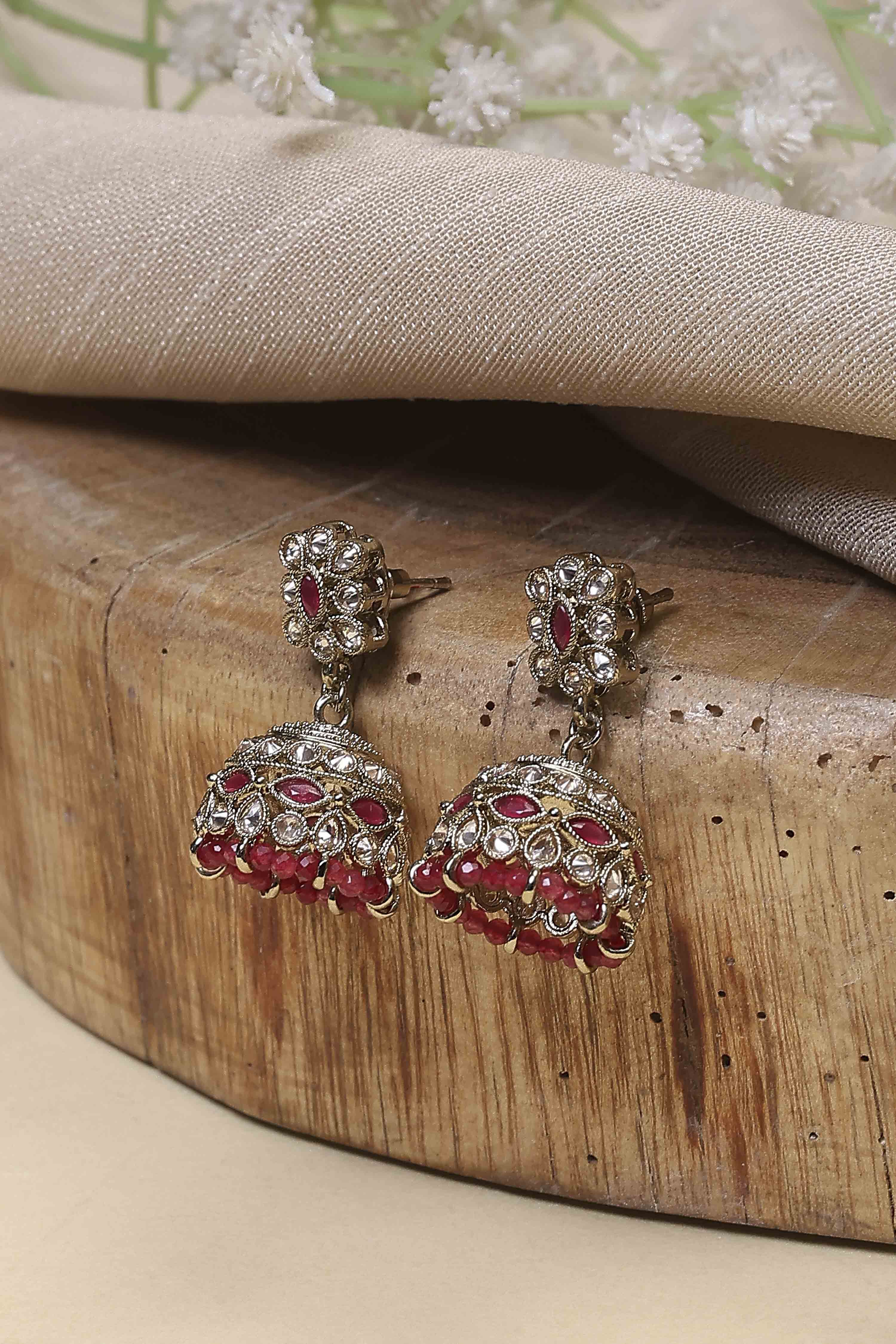 Dark Pink Pearl Earrings image number 0
