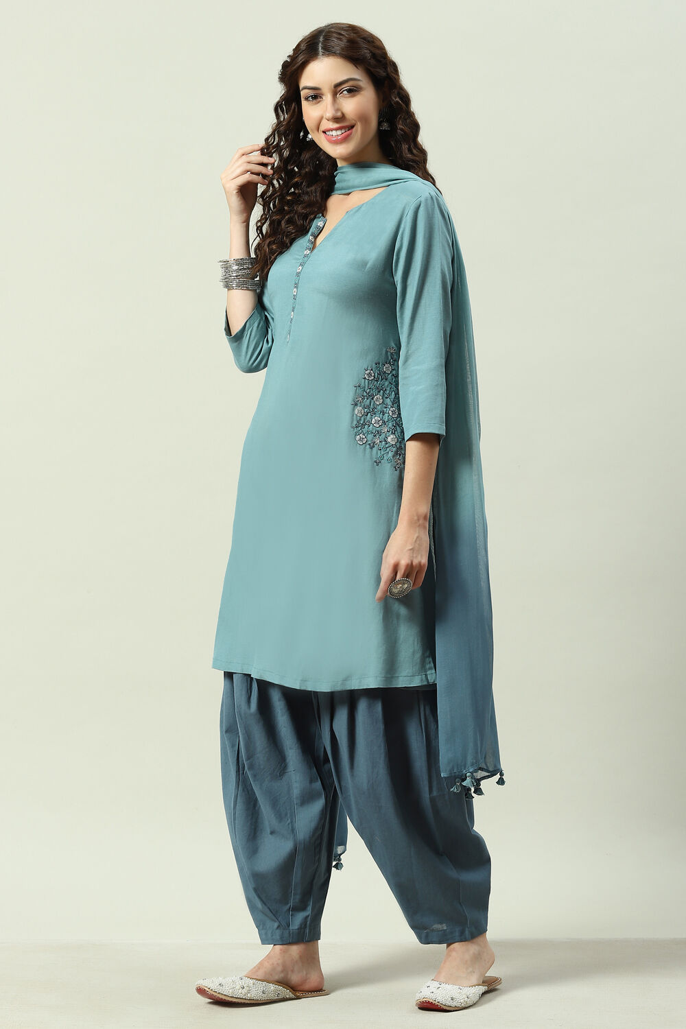 Orange Rayon Straight Kurta Slim Pant Suit Set image number 5
