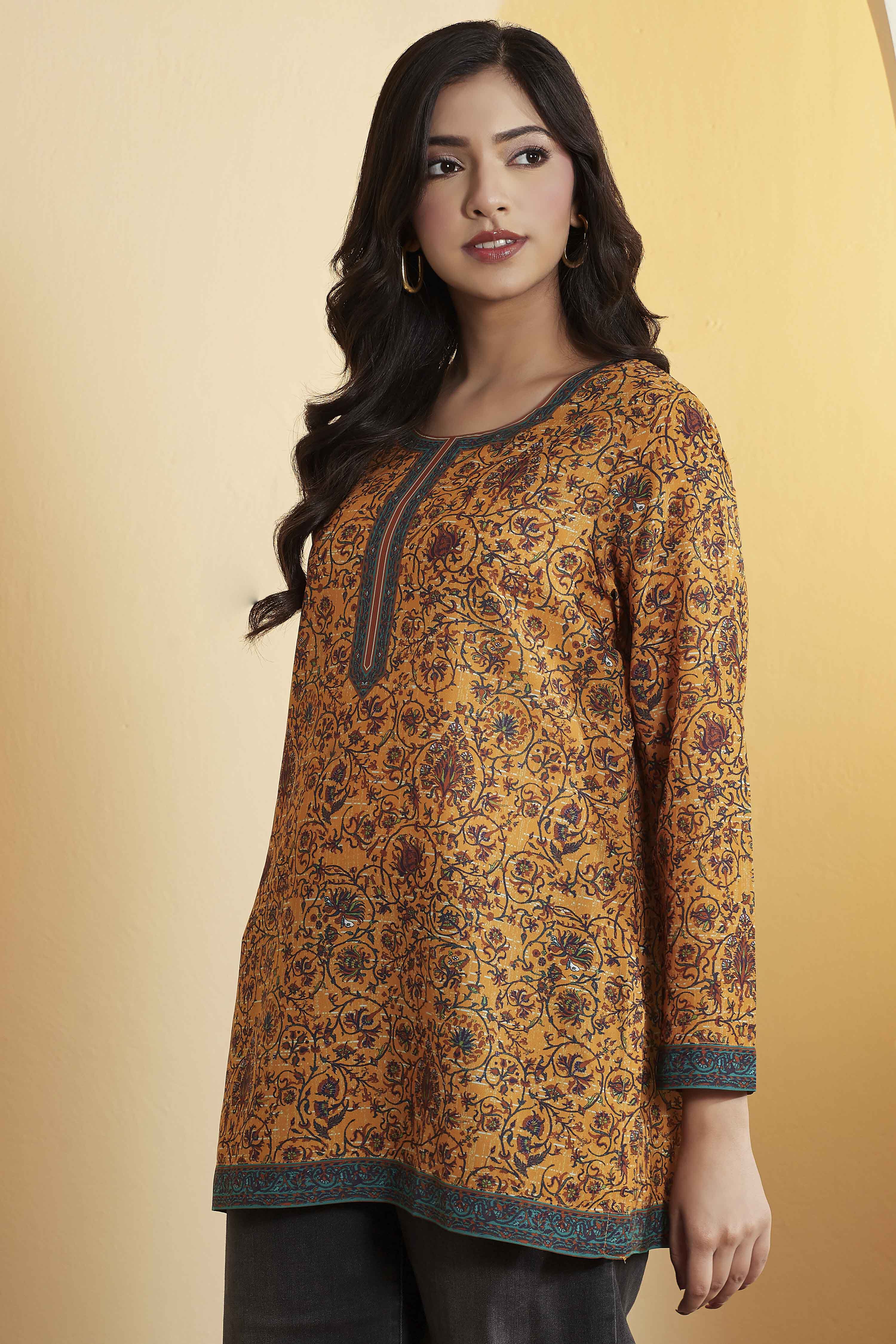 Mustard Polyester Straight Top image number 2