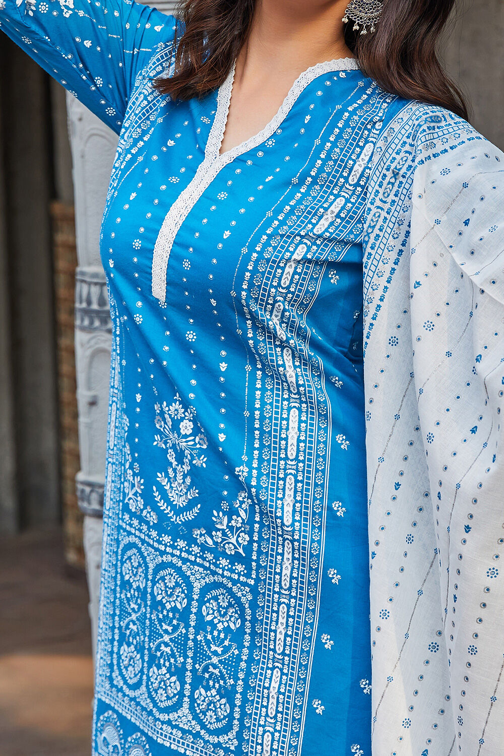 Blue Cotton Printed Straight Kurta & Pants Suit Set image number 1