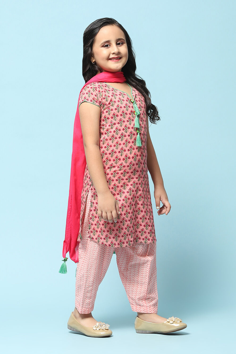 Pink Cotton Straight Printed Kurta Salwar Suit Set image number 6