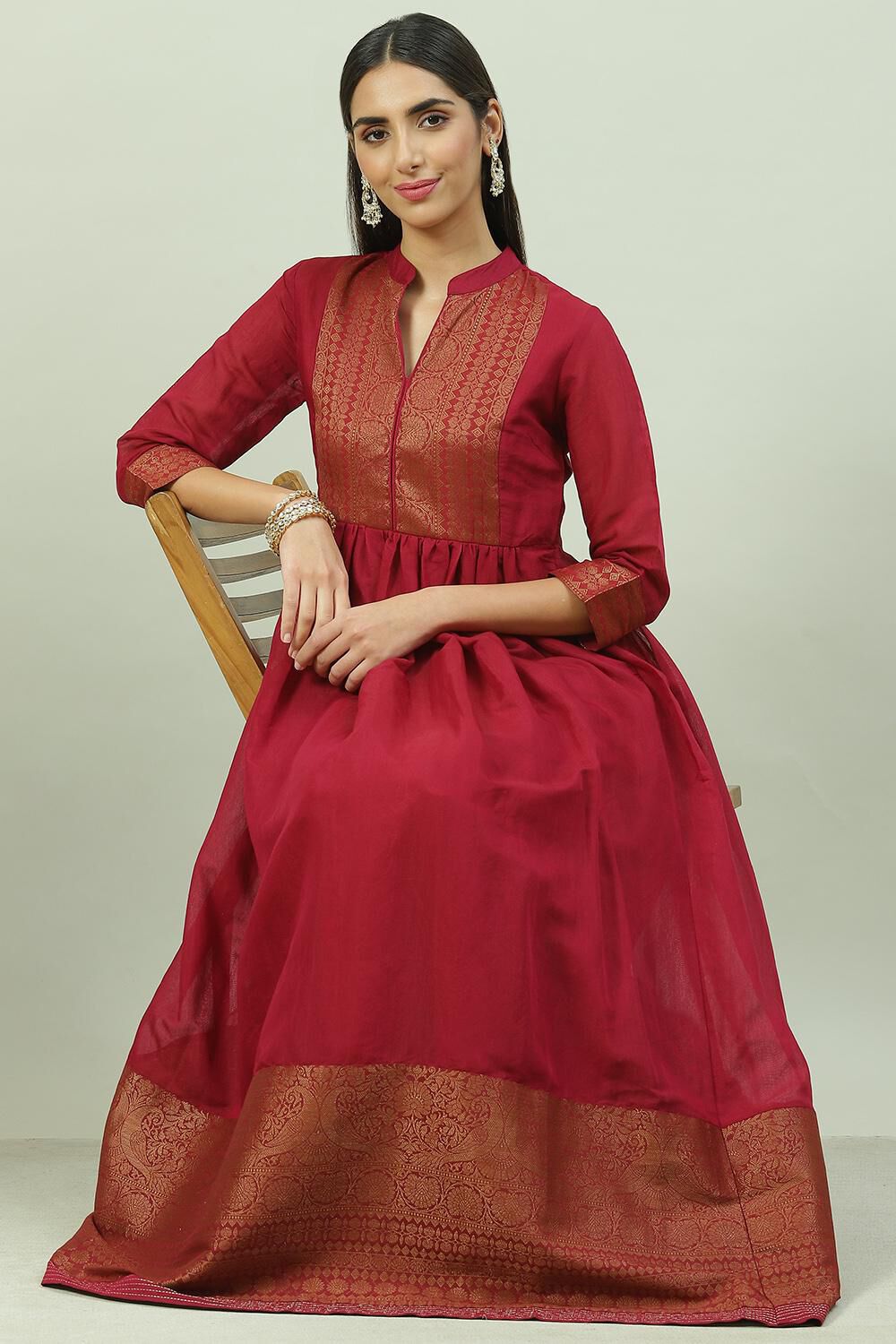 Maroon Yarn-Dyed Flared Kurta image number 5