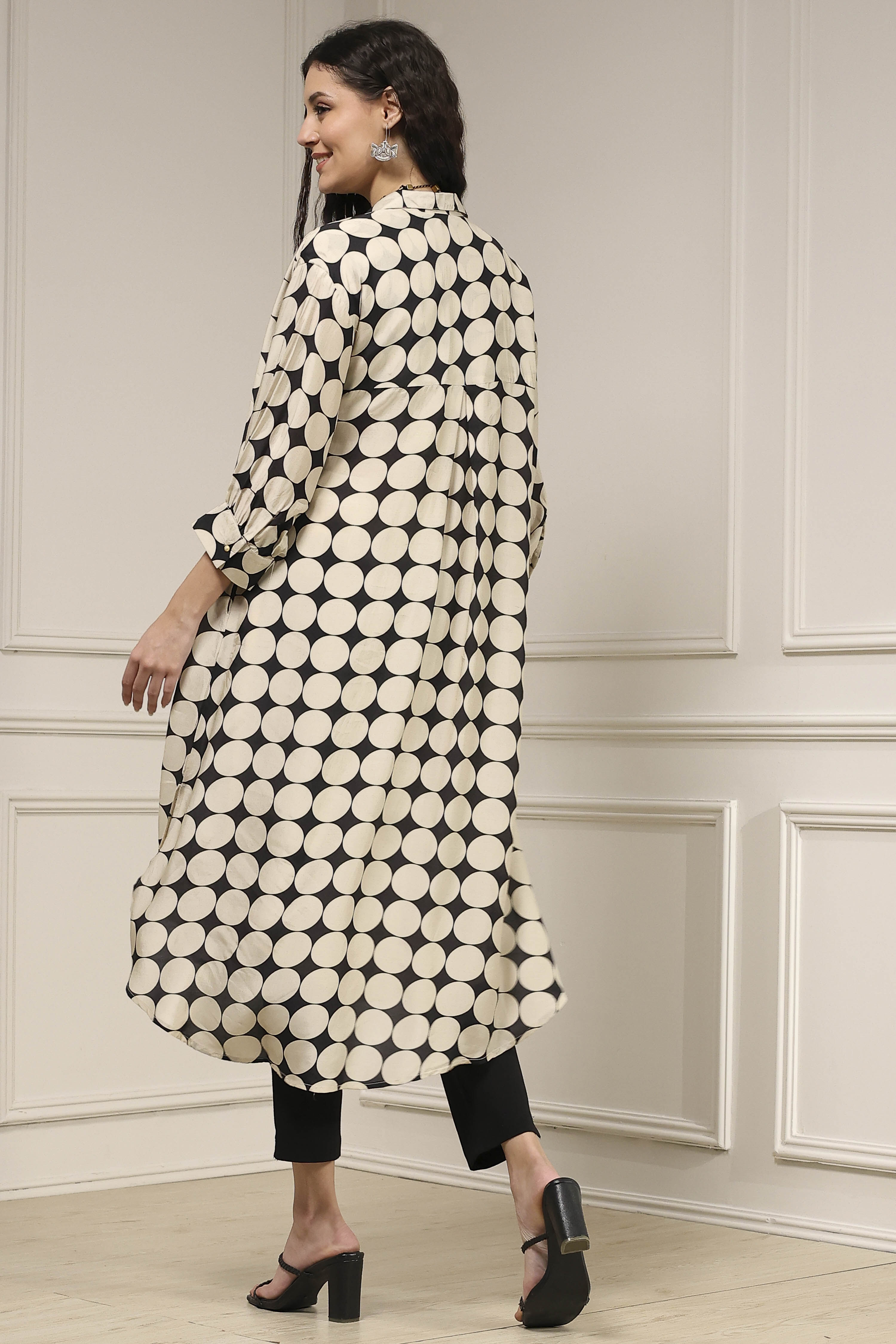 Ivory Printed A-Line Kurta image number 3