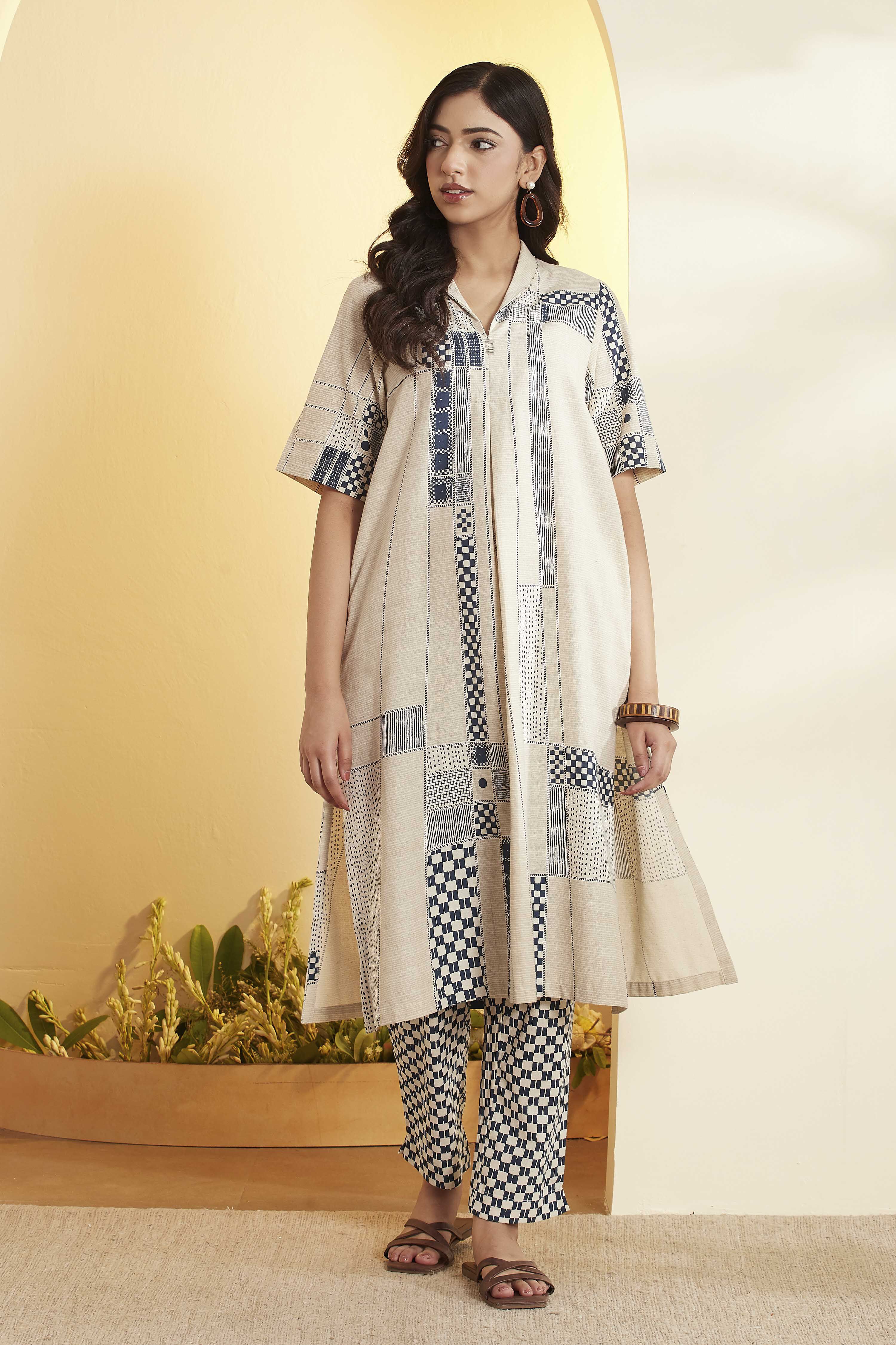 Ecru Cotton A Line Kurta Pants Set image number 6