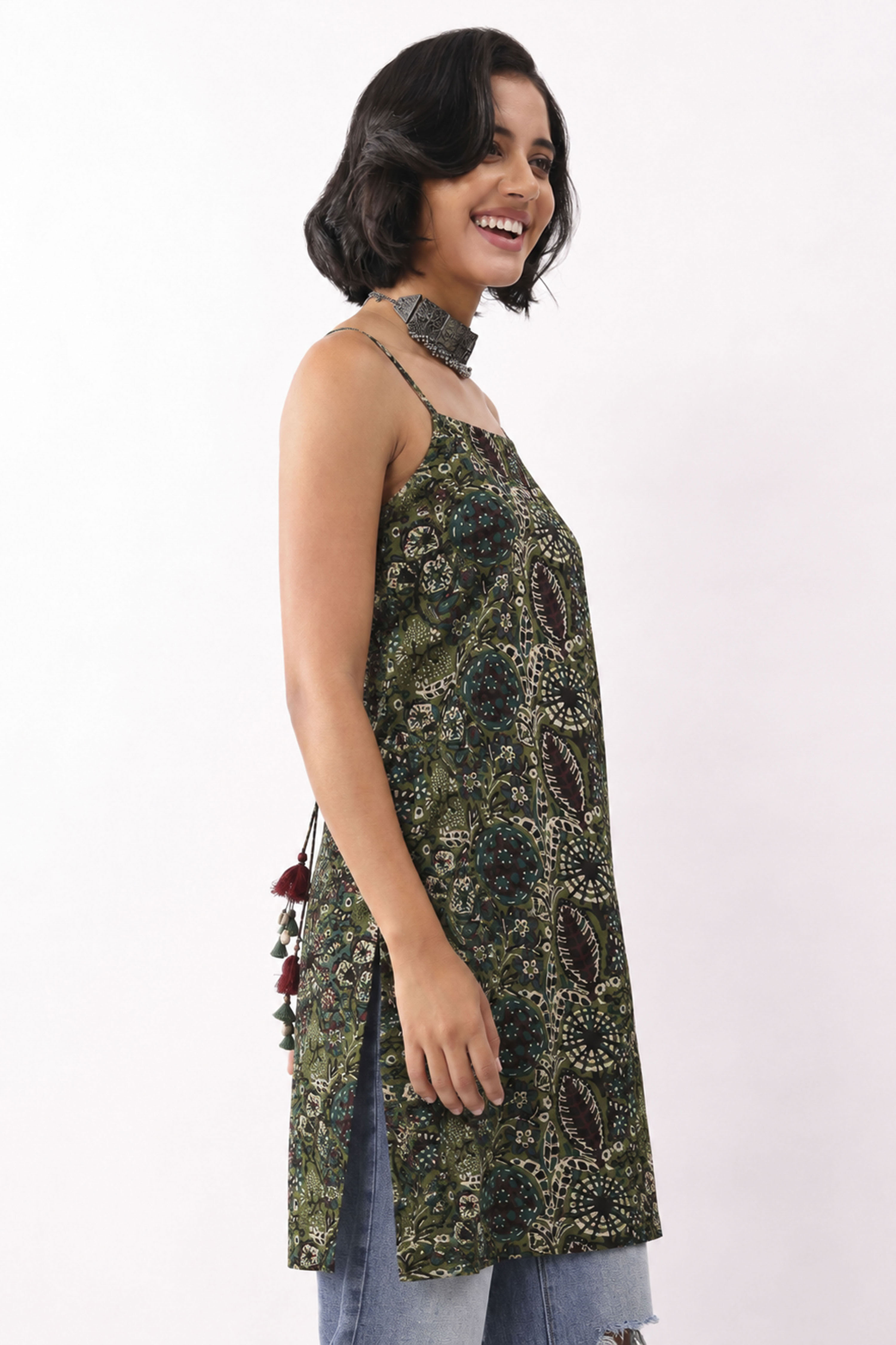 Blue Cotton Printed Short Kurti image number 3