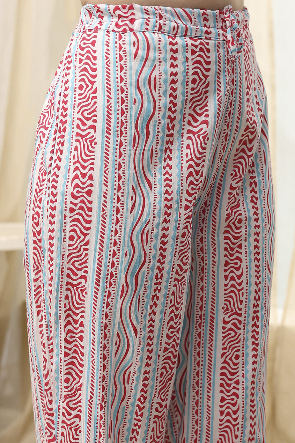 Pink Cotton Screen Print Unstitched Suit Set image number 3