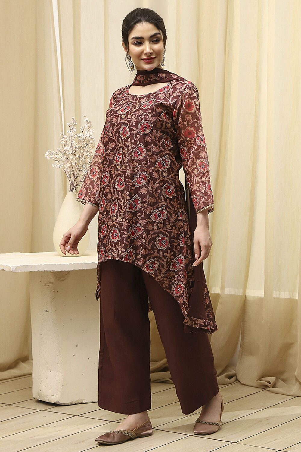 Maroon Chanderi Printed Embroidered Unstitched Suit Set image number 4