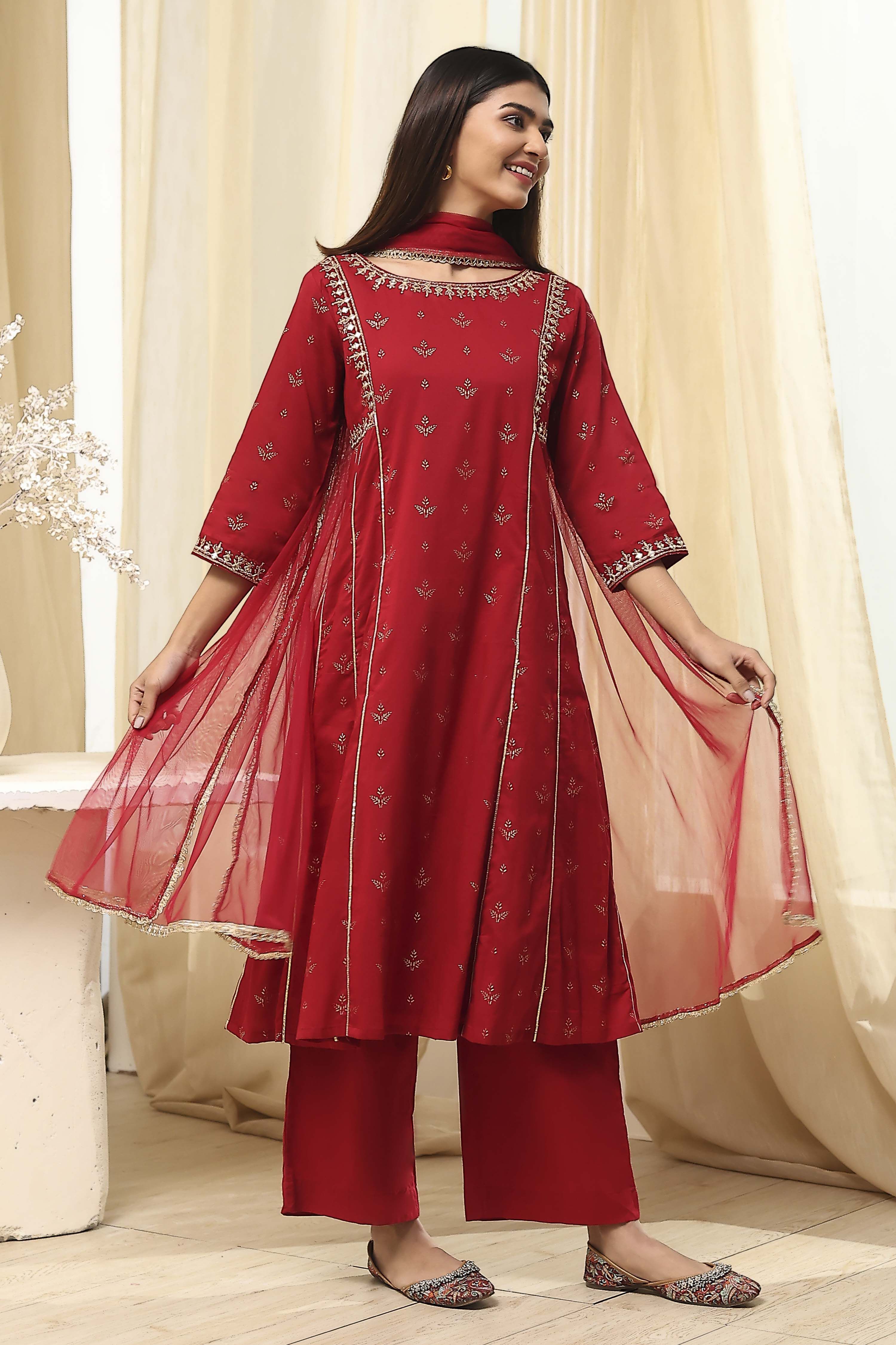 Cream-Colored Cotton Foil Printed Kalidar Suit Set image number 5