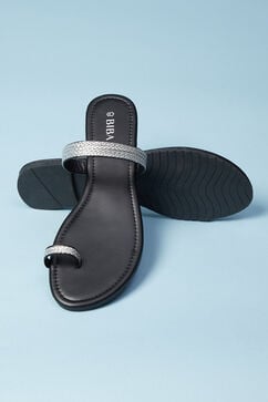 Black Pu Ring Toe Sandals image number 3