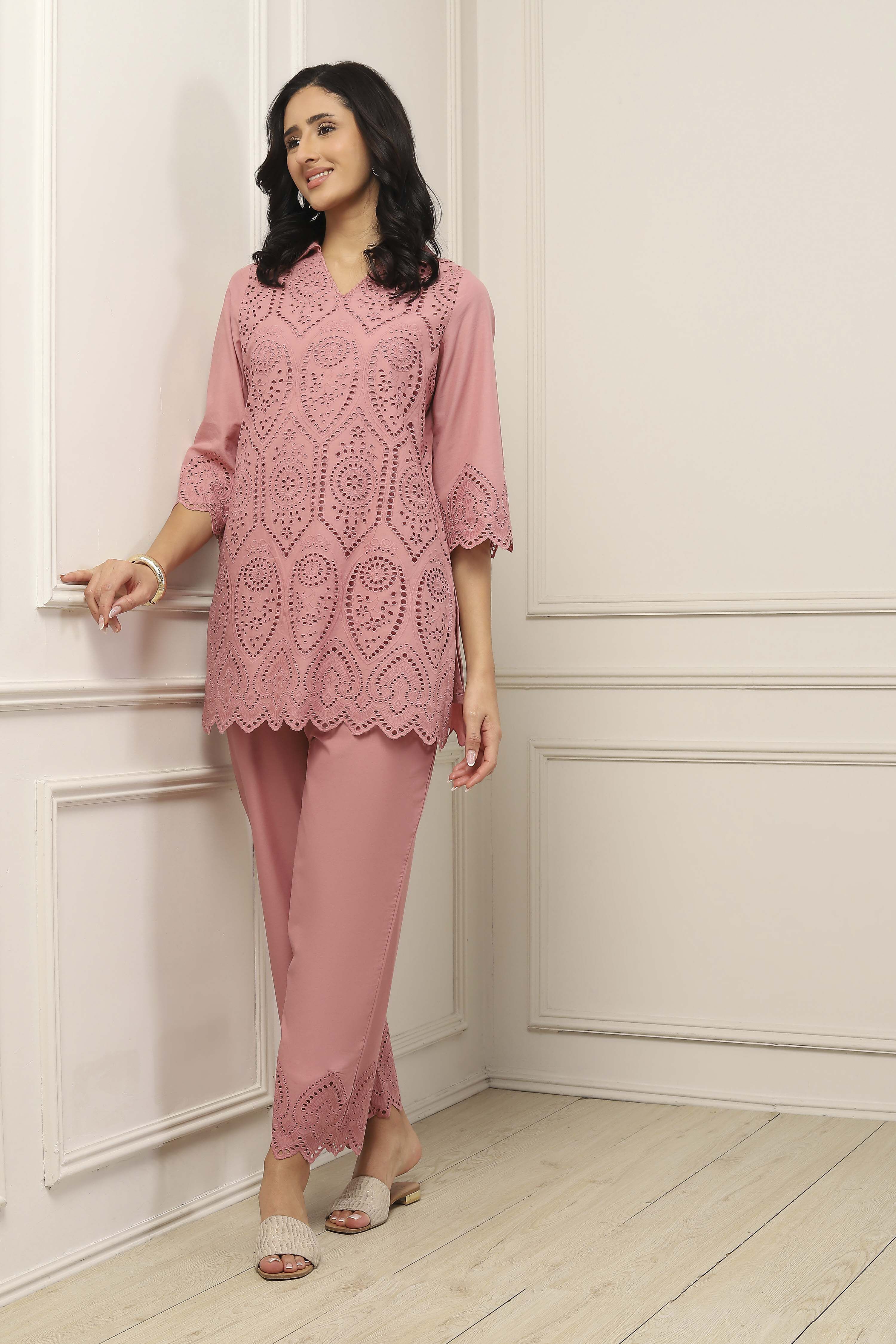 Dusky Pink Cotton Schiffli Straight Suit Set image number 0