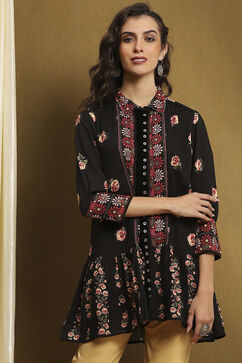 Black Floral Printed Shirt-Style Tiered Kurta image number 5