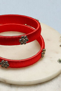 Red Plastic & Thread Bangles image number 1