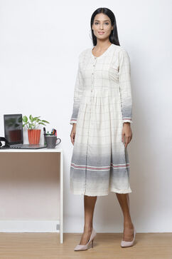 Off White Flared Cotton Yarndyed Dress image number 3