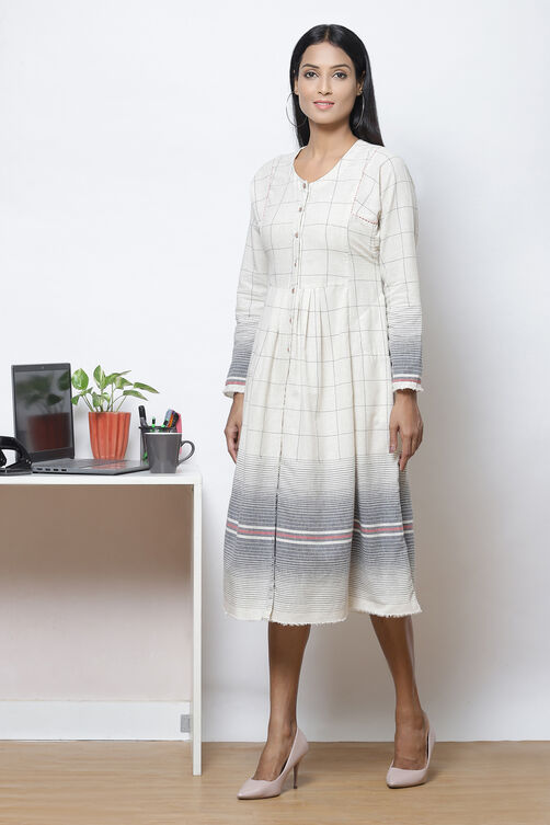 Off White Flared Cotton Yarndyed Dress image number 3