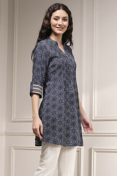 Blue Printed Relaxed Fit Short Kurta image number 4