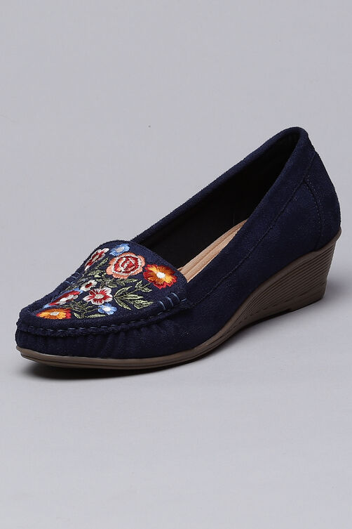 Blue Synthetic Suede Formal Loafers image number 3