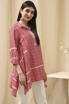 Coral Red Printed Asymmetric Short Kurta image number 2