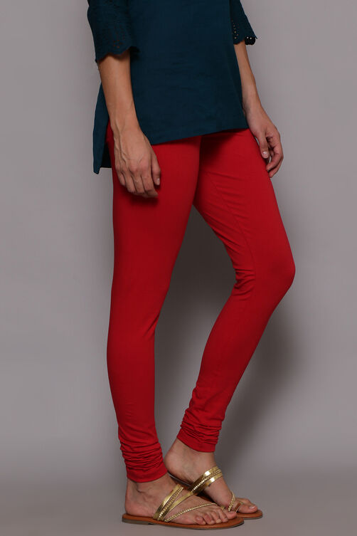 Maroon Cotton Lycra Knitted Churidar image number 2
