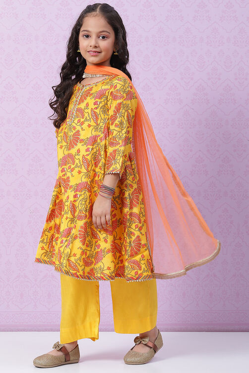 Yellow Poly Viscose Flared Straight Kurta Palazzo Suit Set image number 3