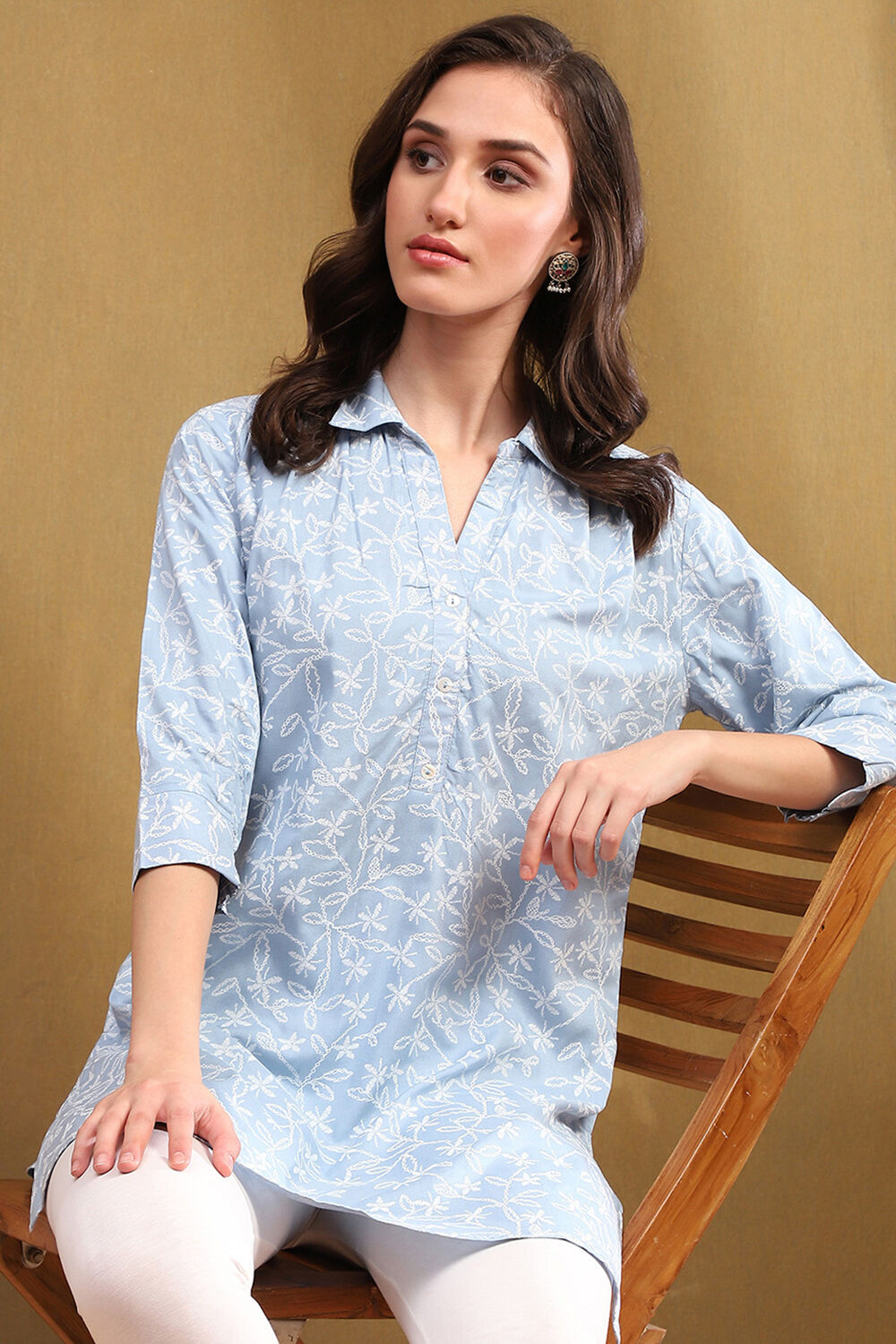 Sky Blue Printed Straight Short Kurti image number 6