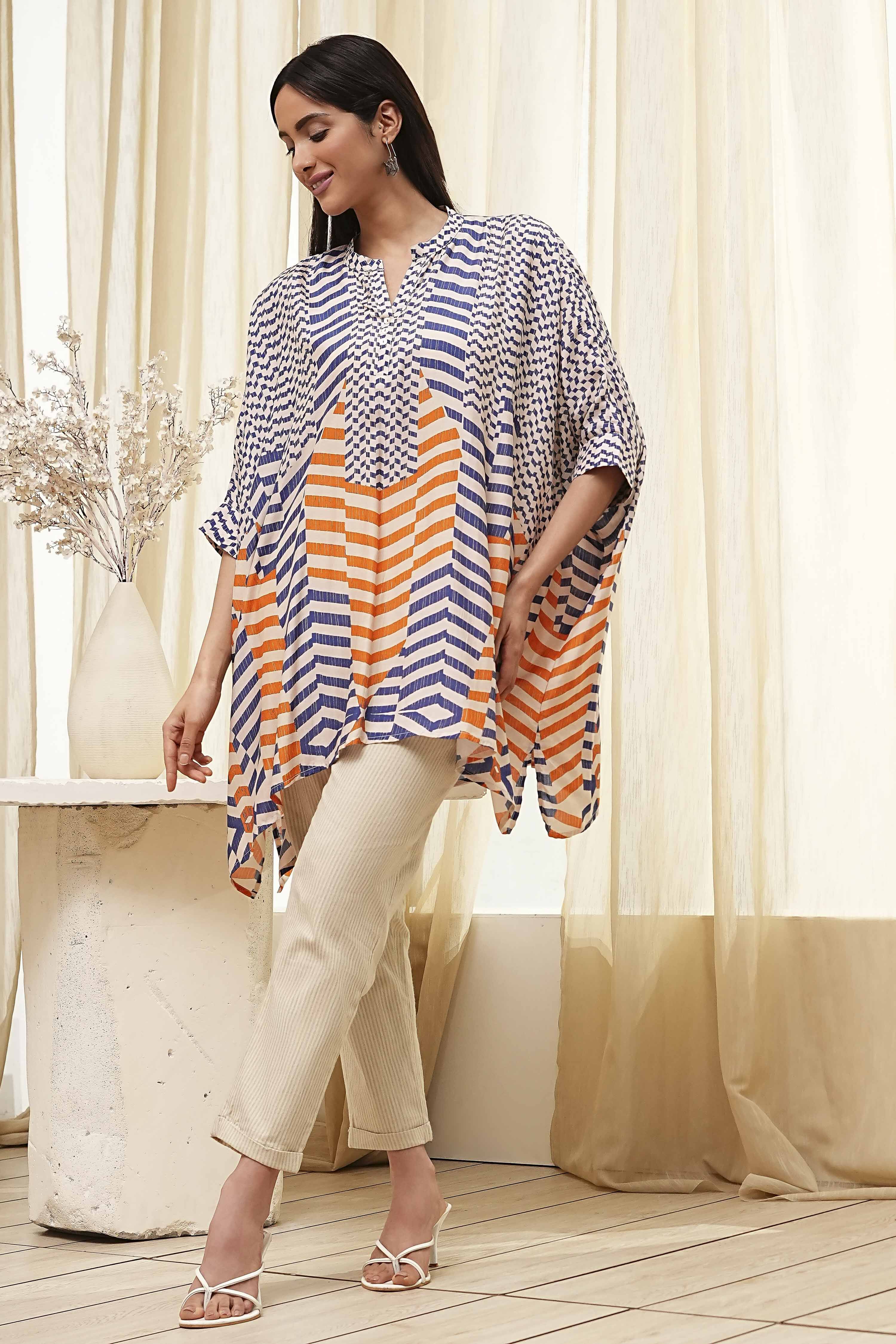 Blue and White Printed Kaftan Short Kurta image number 0