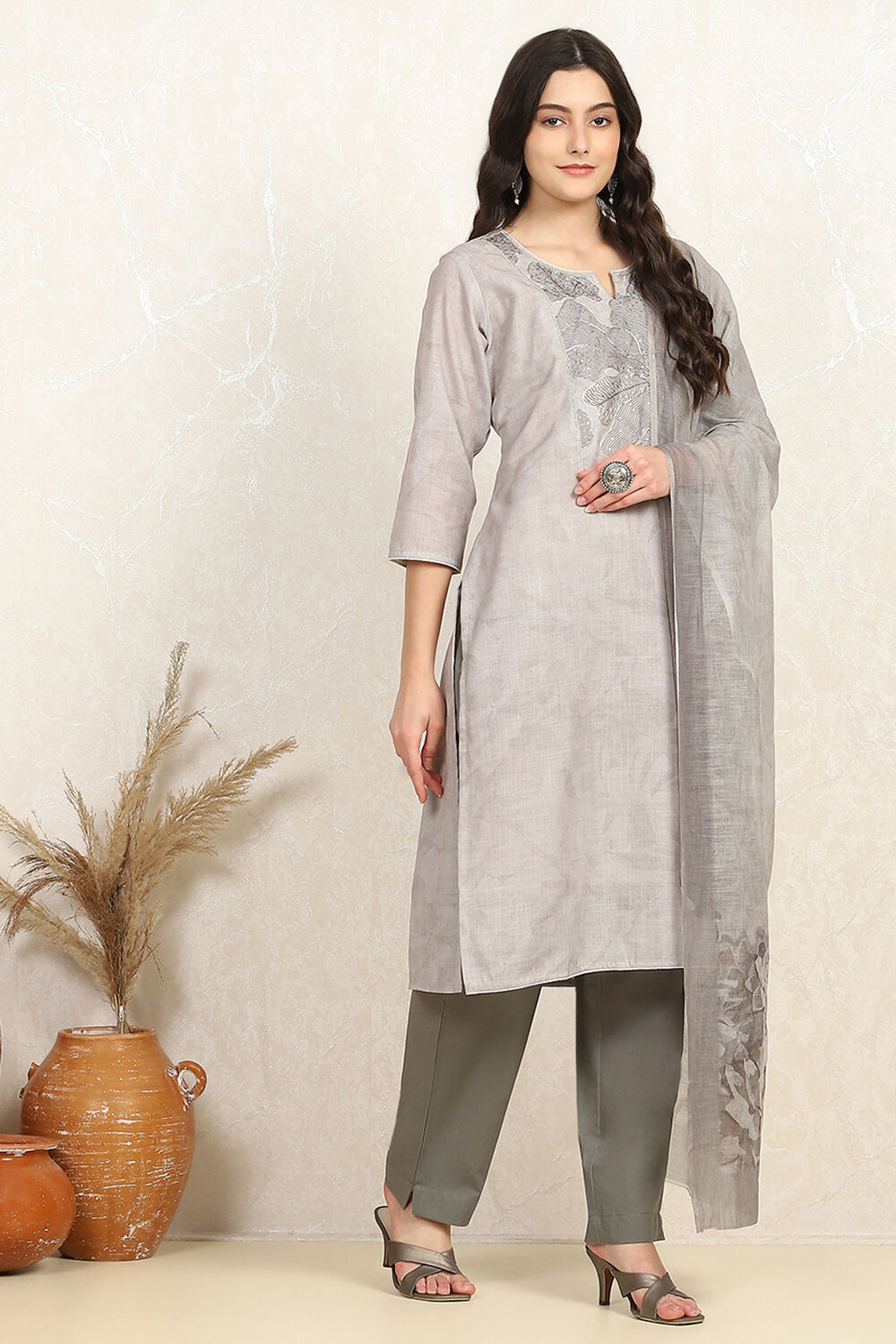 Pink Cotton Unstitched Suit Set image number 6