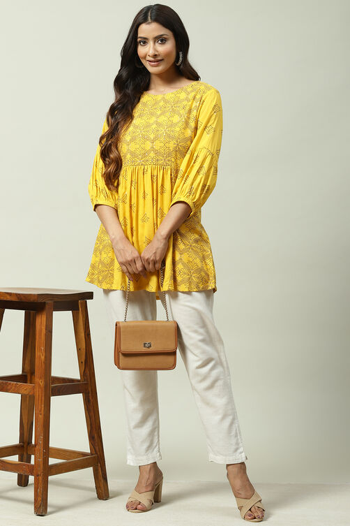 Mustard LIVA Flared Printed Short Kurti image number 5