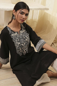 Black Cotton Straight Embroidered Kurta image number 0