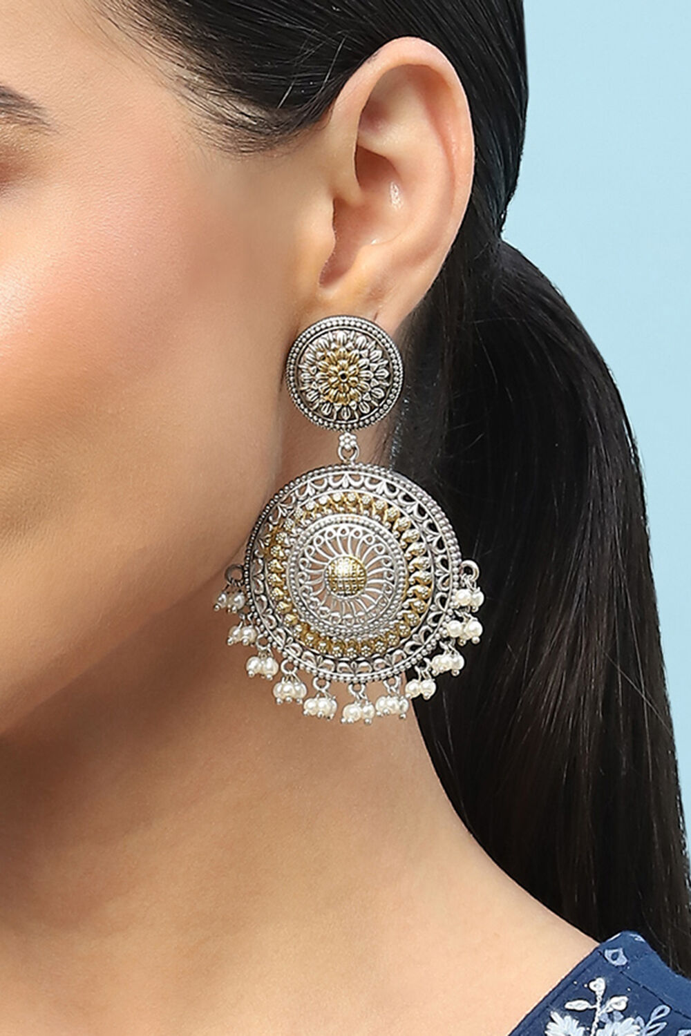 Gold Silver Brass earrings image number 1