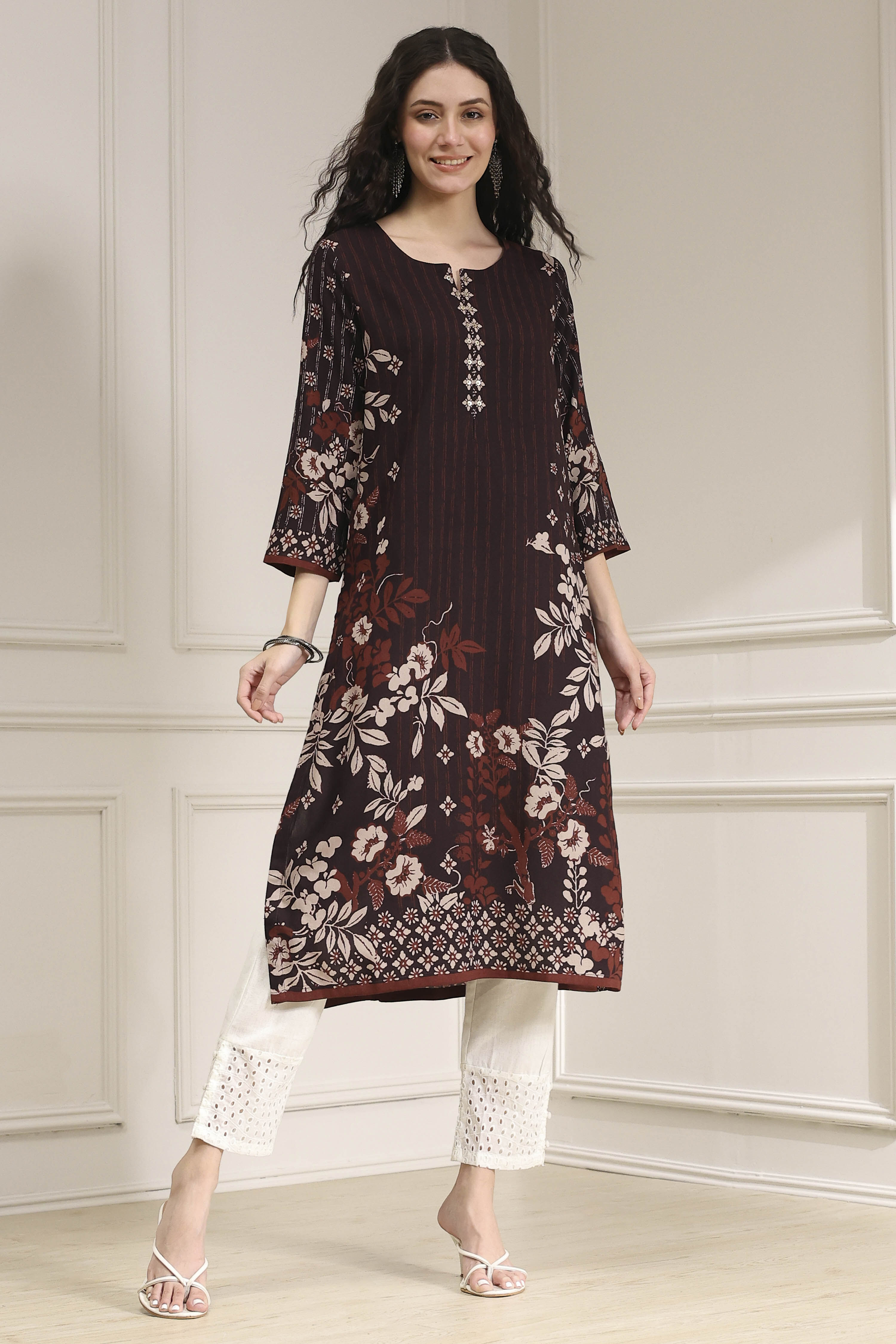 Berry Maroon Printed Straight Kurta image number 5