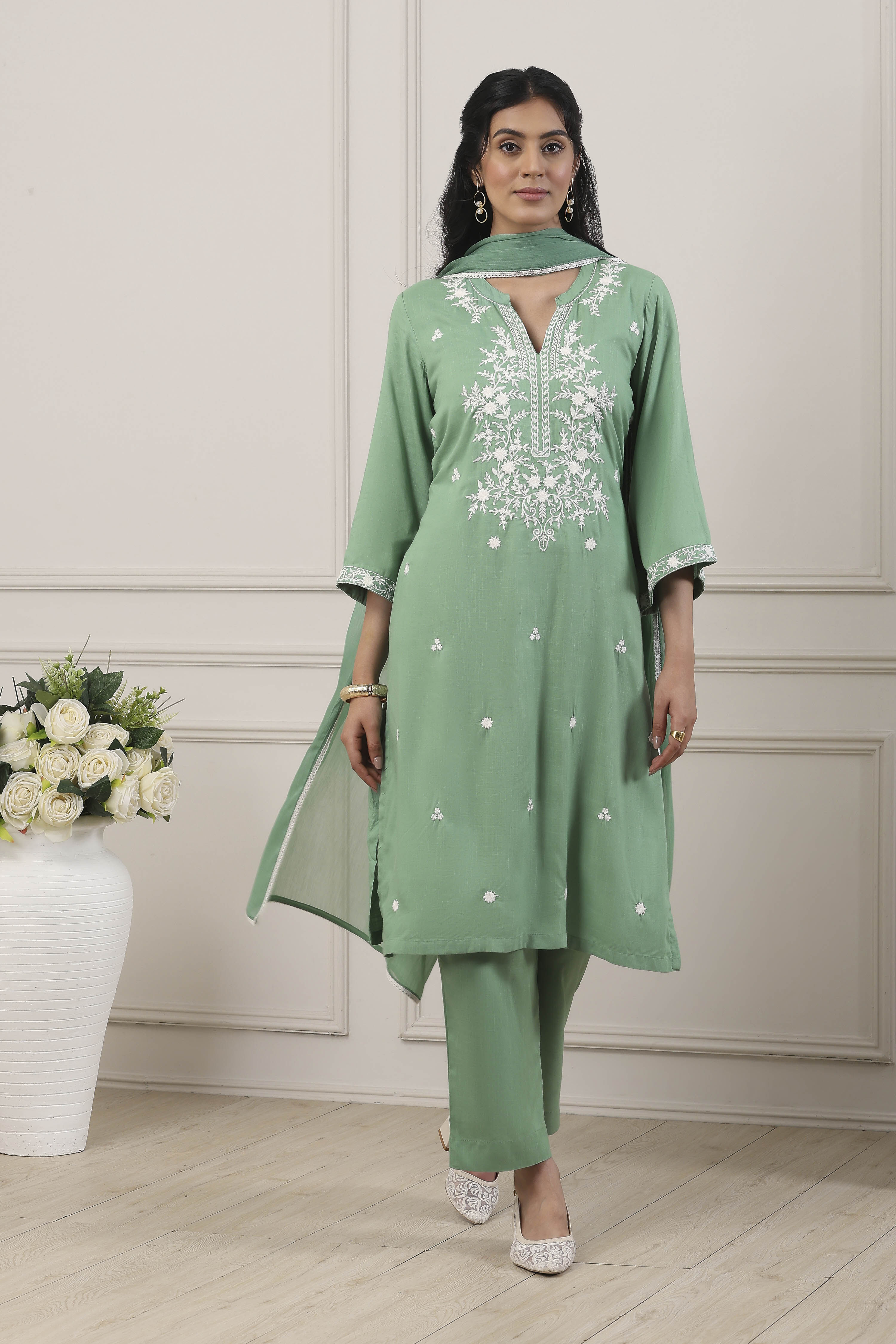 Green Viscose Rayon Straight Suit Set image number 6