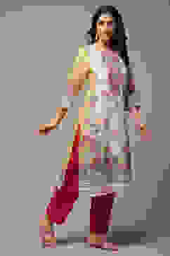 Yellow LIVA Straight Printed Kurta image number 4