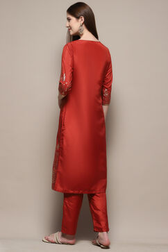 Maroon Viscose Straight Kurta Regular Pant Suit Set image number 5