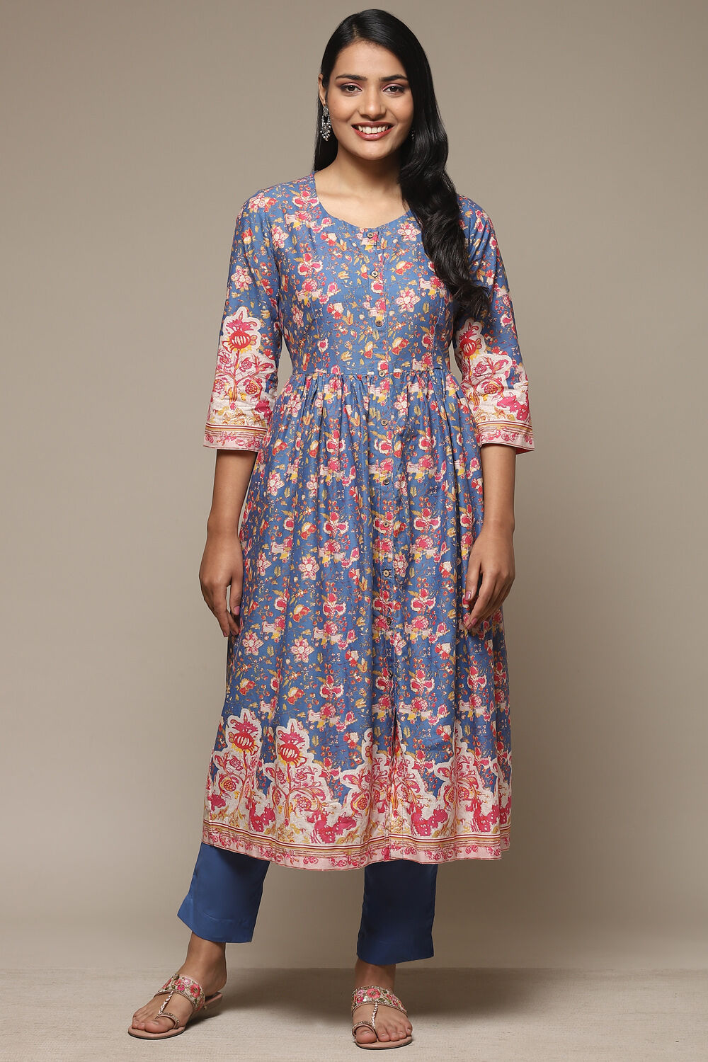 Blue Cotton Gathered Kurta Pants 2 Piece Set image number 6